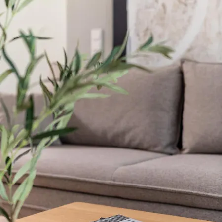 Sandstone - Homfi Collection Apartment